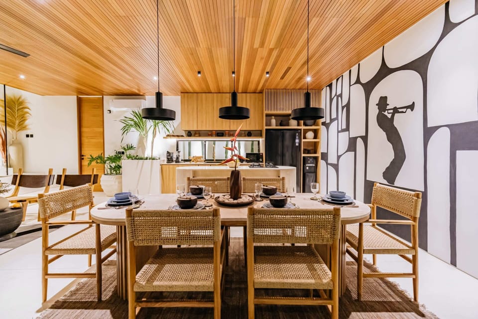 Basic Villa | Dining