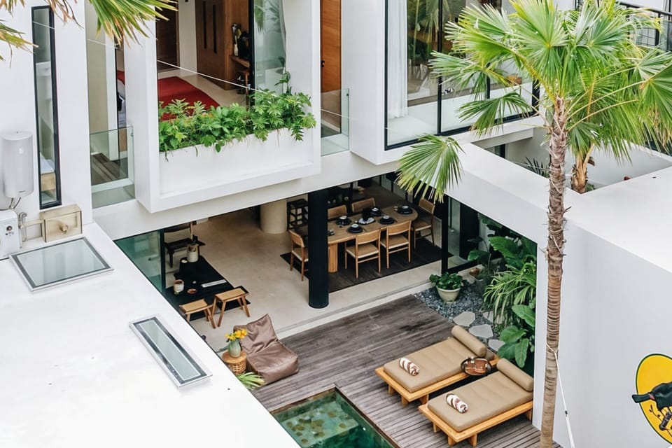 Basic Villa | Outdoor dining