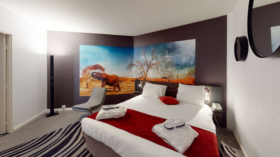 Suite, 1 Queen Bed with Sofa bed | 1 bedroom, premium bedding, minibar, in-room safe