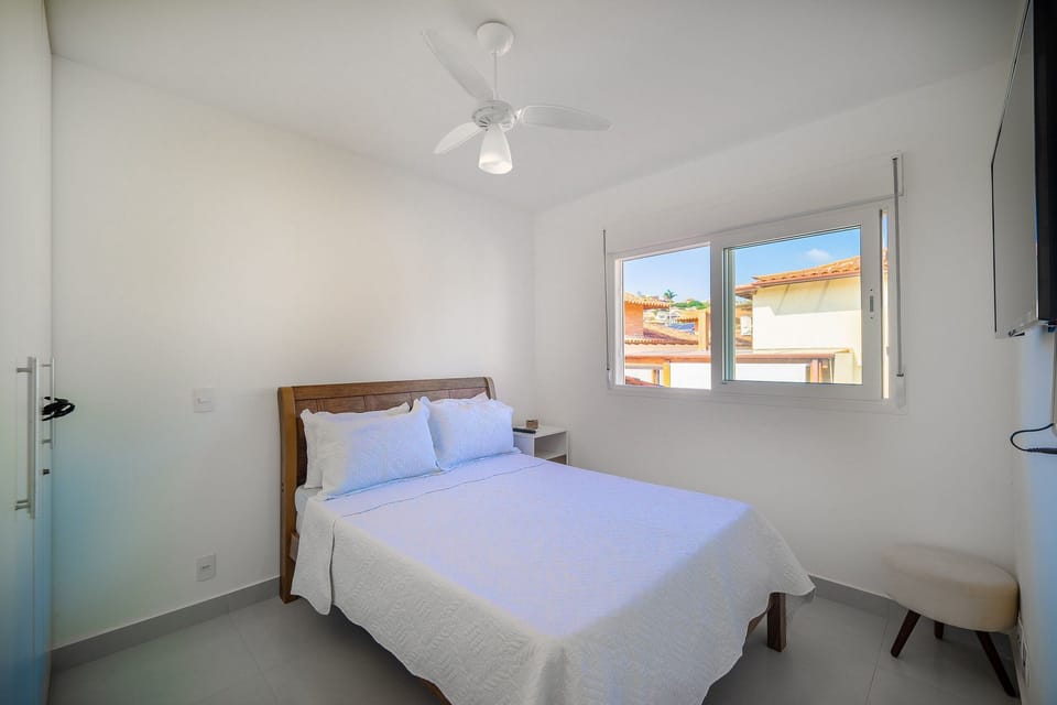Deluxe House, 3 Bedrooms, Poolside | Blackout drapes, iron/ironing board, WiFi (free), individually decorated