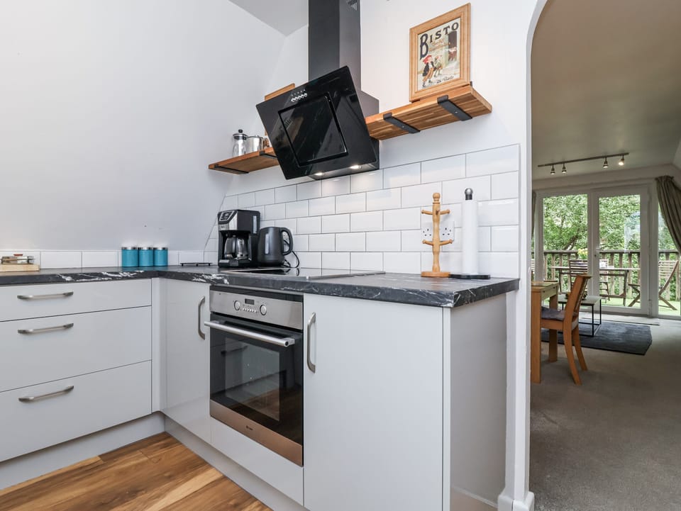 Dishwasher, cookware/dishes/utensils