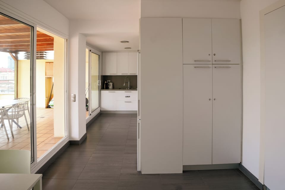 Apartment (3 Bedrooms) | Private kitchen | Fridge, microwave, oven, dishwasher