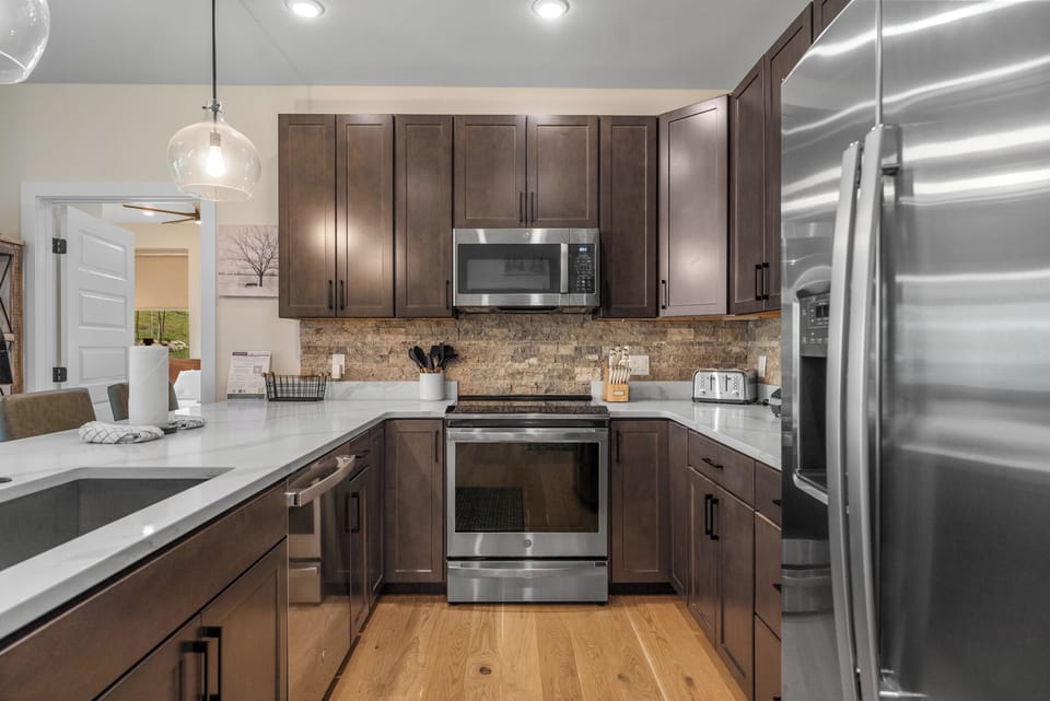 Condo (2 Bedrooms) | Property amenity