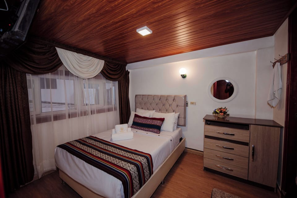 Standard Double Room | In-room safe, iron/ironing board (on request), WiFi (free), bed sheets