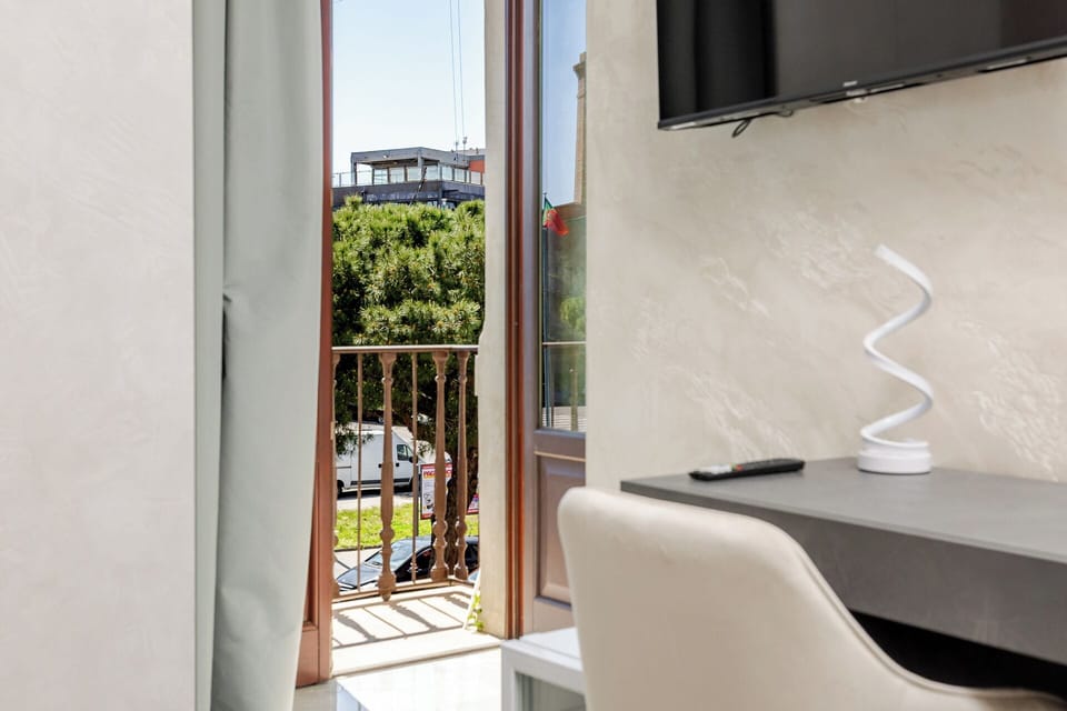 Superior Double Room, Balcony | Desk, laptop workspace, WiFi (free)