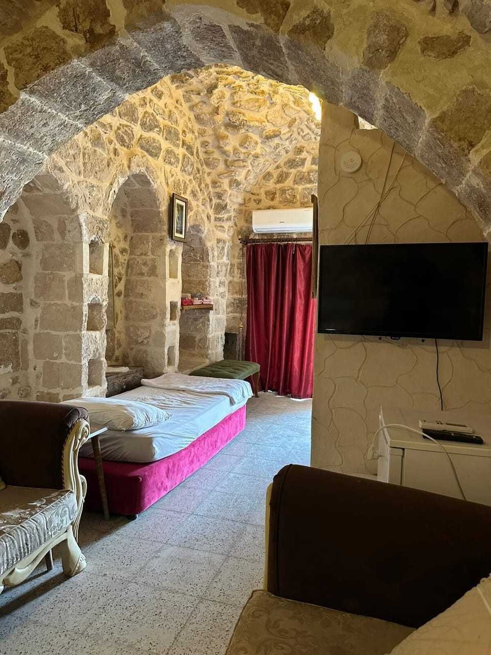 Classic Room, City View | Blackout drapes, soundproofing, iron/ironing board, free WiFi