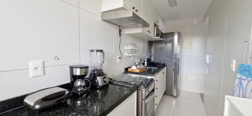 Basic Apartment | Private kitchen | Fridge, microwave, oven, stovetop