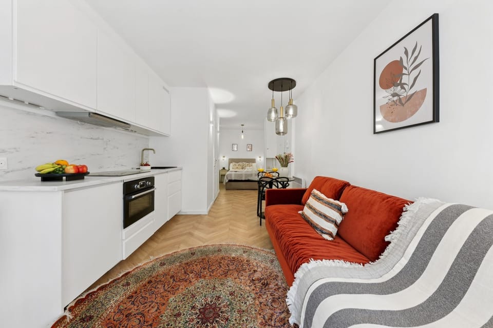 City Apartment, 1 Double Bed with Sofa bed, Non Smoking | Living area | 40-inch Smart TV with satellite channels