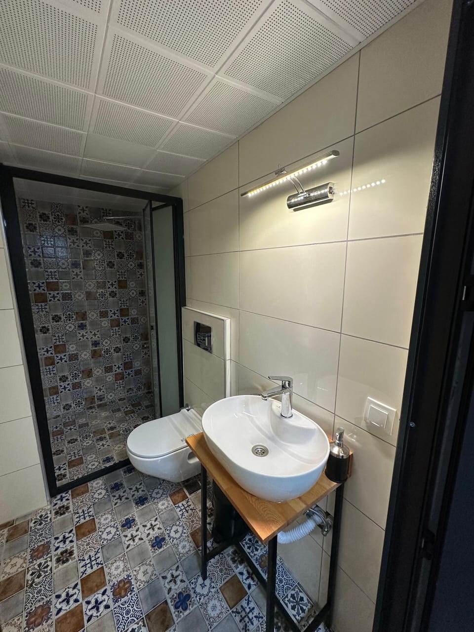 Free toiletries, hair dryer, towels, soap
