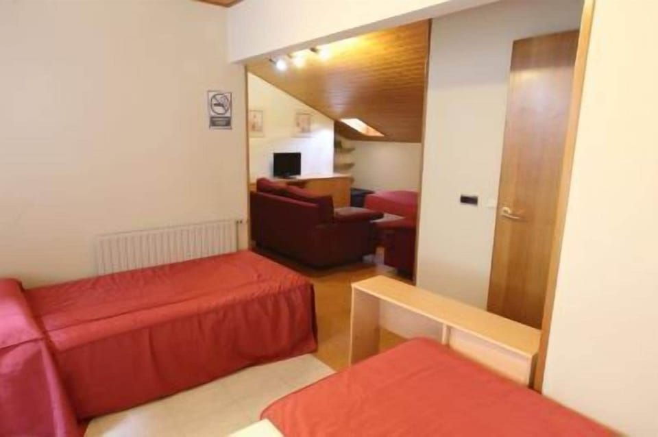 Desk, rollaway beds, free WiFi, bed sheets