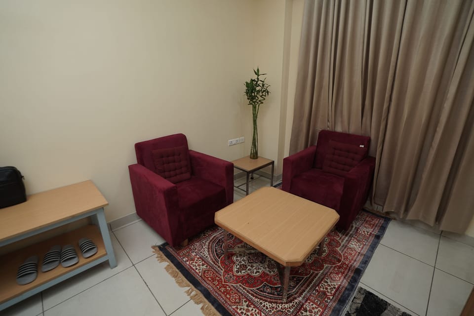 Desk, laptop workspace, free WiFi, bed sheets