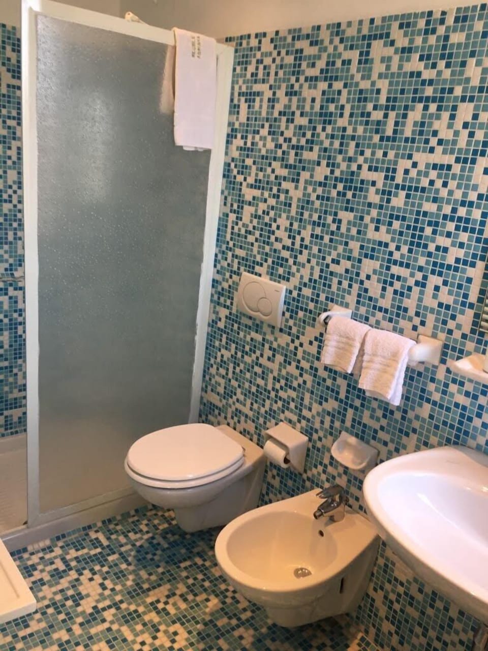 Classic Double Room | Laptop workspace, WiFi (free)