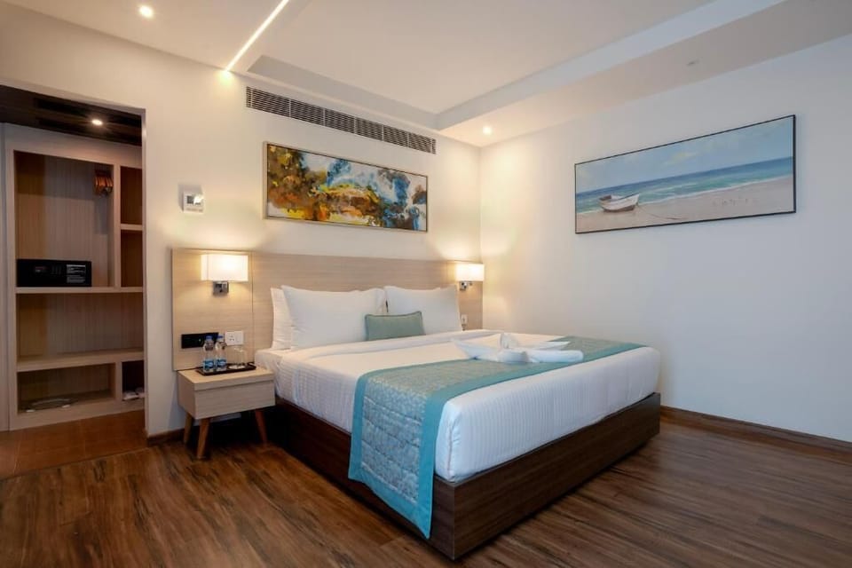 In-room safe, soundproofing, iron/ironing board (on request)