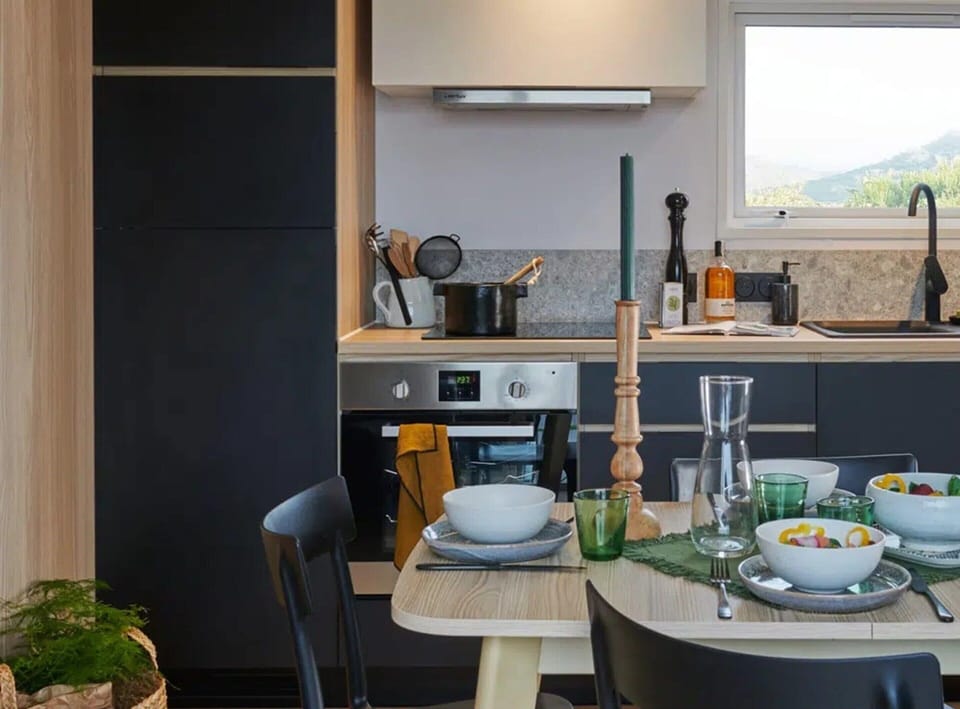 Mobile Home | 2 bedrooms, individually furnished, bed sheets