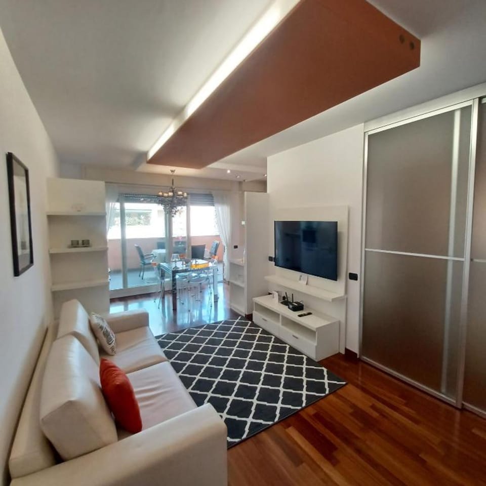 House | 1 bedroom, soundproofing