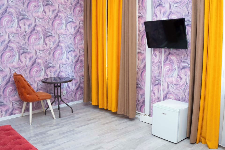 Comfort Double Room, Balcony, City View | Iron/ironing board, free WiFi