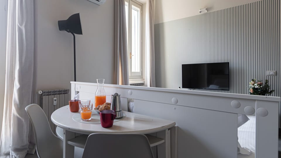 Apartment (0 Bedroom) | Interior