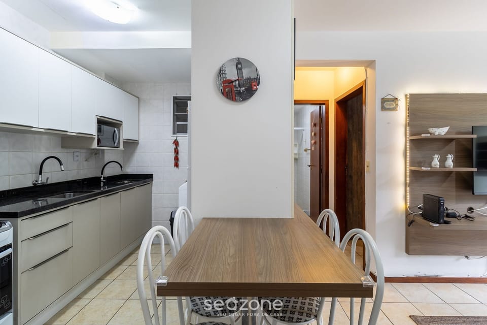 Basic Apartment | Private kitchen | Cookware/dishes/utensils