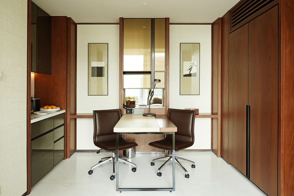 Premium bedding, minibar, in-room safe, desk