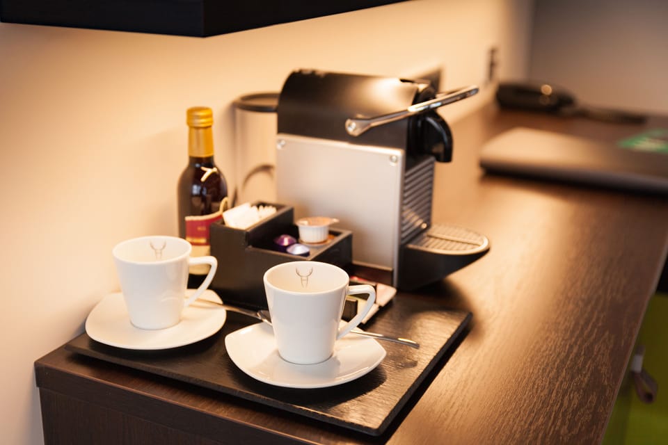 Deluxe Room, Non Smoking | Coffee and/or coffee maker