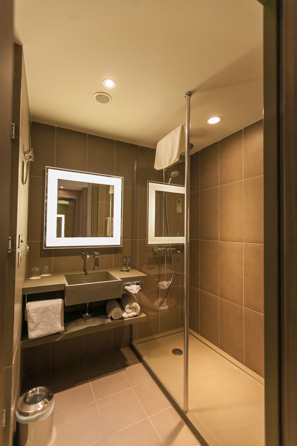 Shower, eco-friendly toiletries, hair dryer, towels