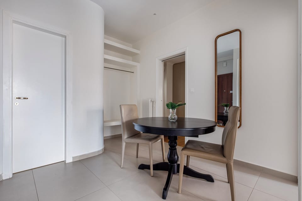 Apartment, 2 Bedrooms, Kitchen, City View | In-room dining