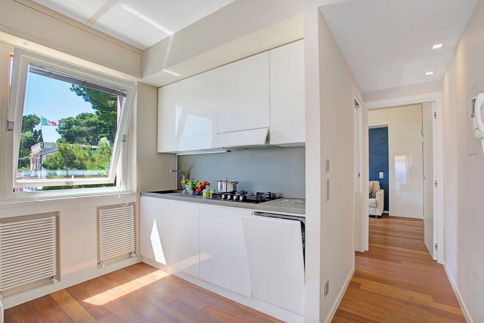 Standard Apartment, 1 Bedroom, 2 Bathrooms, Sea Facing (Il Faro Sul Mare - Total Sea View) | Private kitchen