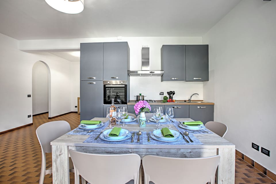 Family Apartment, Multiple Bedrooms (Diana & Mark family house) | Private kitchen | Fridge, oven, stovetop, coffee/tea maker