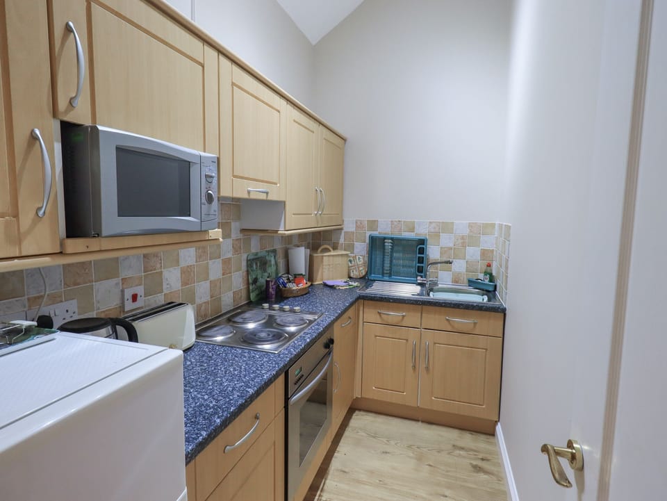 Cottage | Private kitchen | Cookware/dishes/utensils