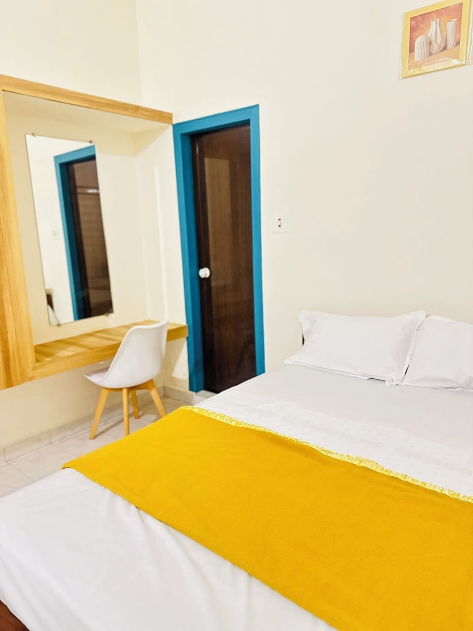 Standard Double Room | WiFi (free)