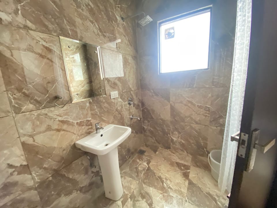 Bathrobes, towels, toilet paper