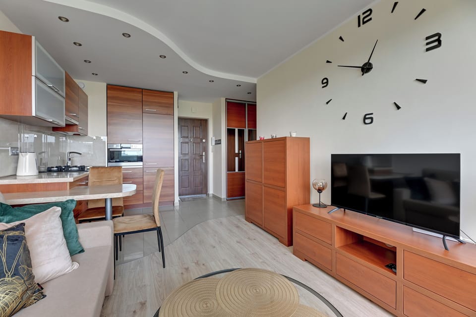 Apartment, Balcony | Living room | Flat-screen TV