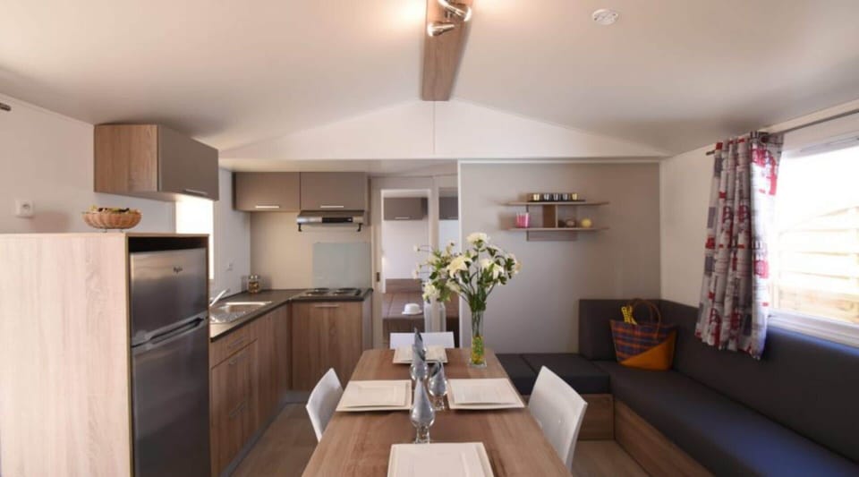 Mobile Home | Living room