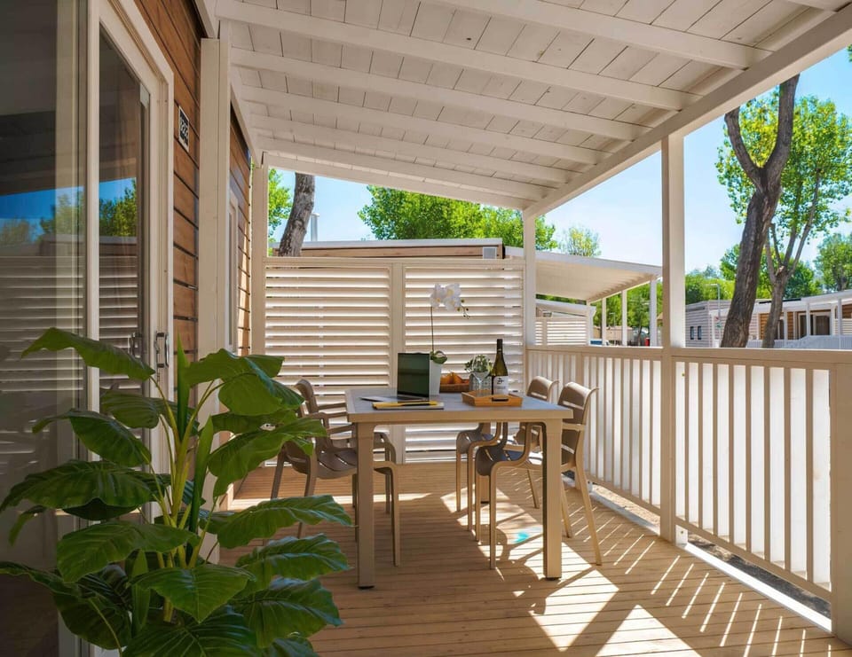 Mobile Home | Balcony