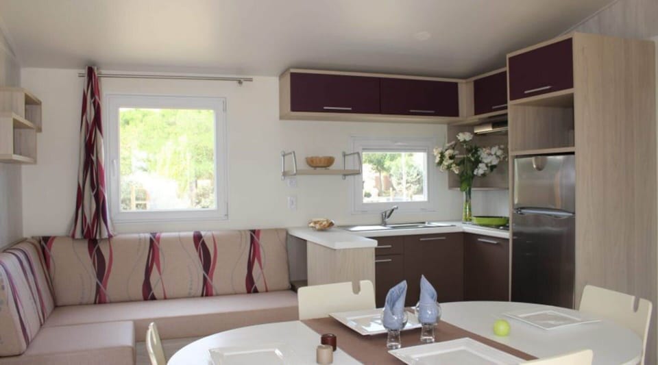 Mobile Home | Living room