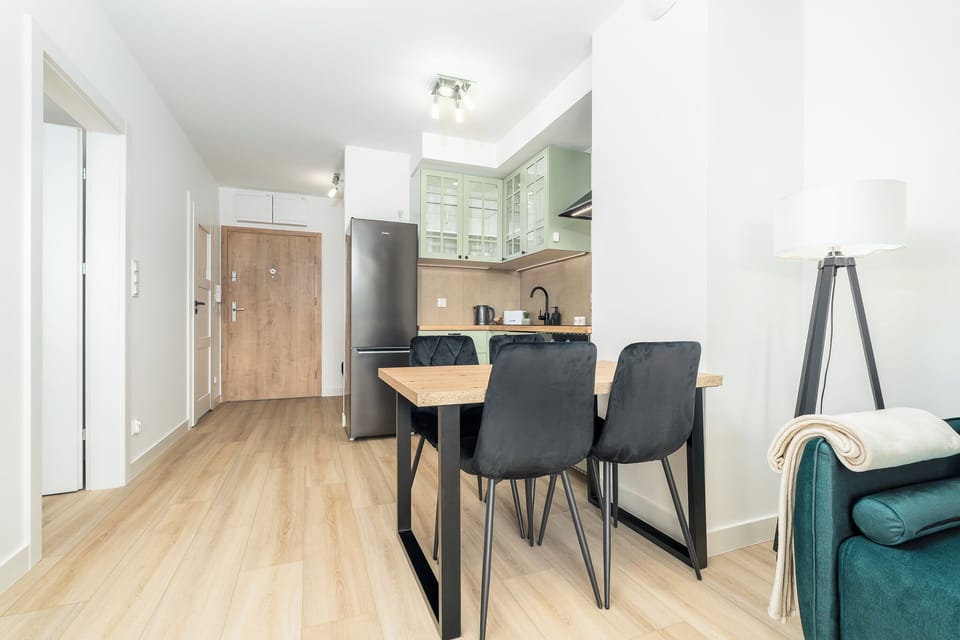 Standard Apartment, Balcony, Courtyard View | Iron/ironing board, cribs/infant beds, free WiFi, bed sheets