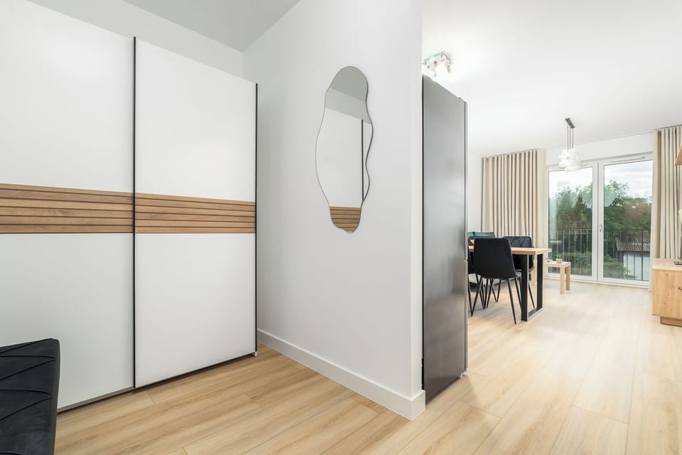Standard Apartment, Balcony, Courtyard View | Iron/ironing board, cribs/infant beds, free WiFi, bed sheets