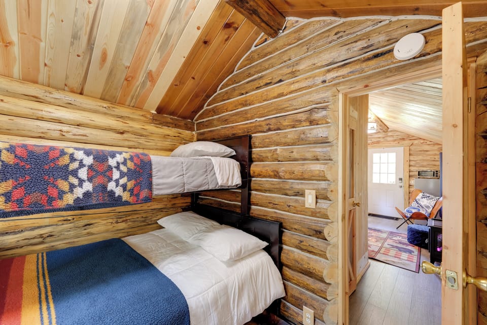 House (1 Bedroom) | Interior