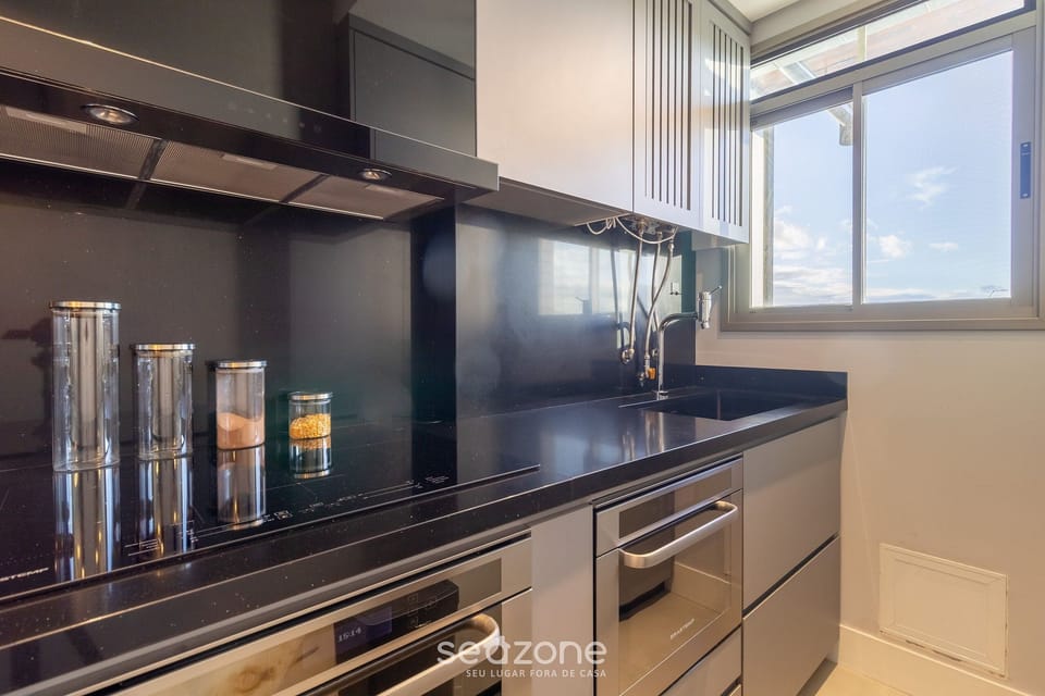 Basic Apartment | Private kitchen | Toaster