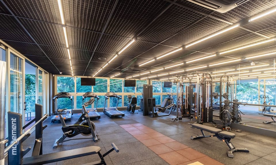 Stay in a Building With a Pool, Gym, and Leisure - SSL Apartment in Florianopolis