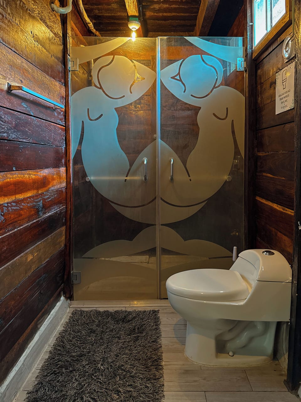 Cabin, partial lagoon view | Bathroom | Shower, shampoo, toilet paper