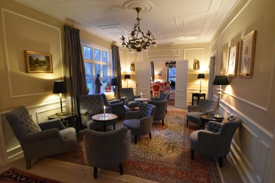 Comfort Twin Room, Ensuite | Living area