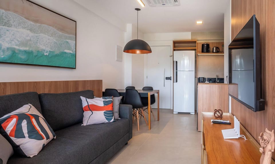 Basic Apartment | Living area | TV