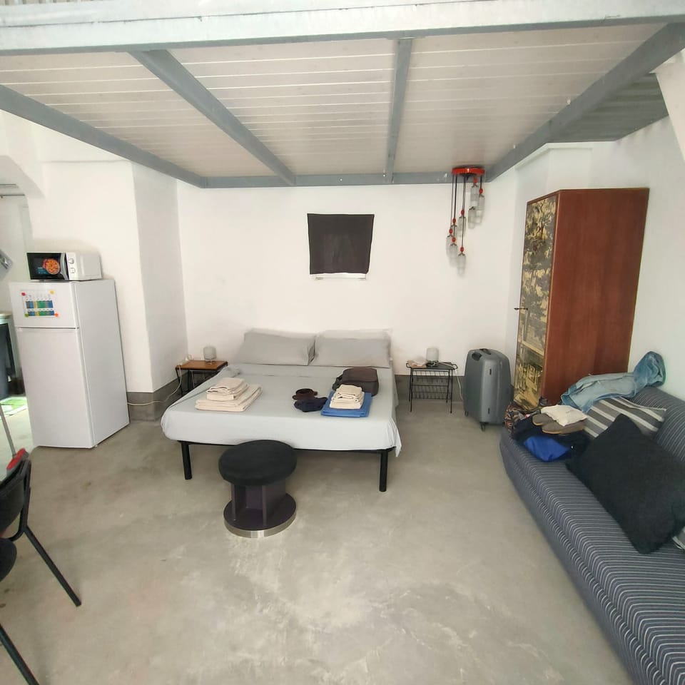 House | 1 bedroom