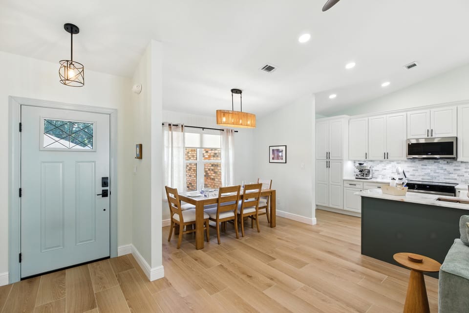 House, 3 Bedrooms | Dining