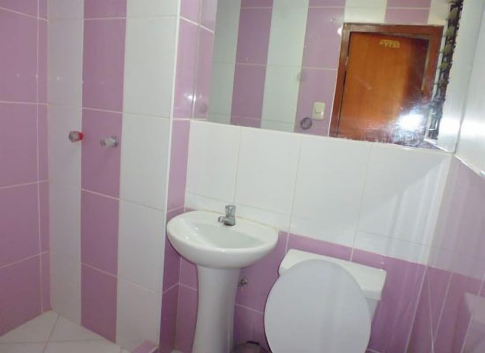 Shower, towels