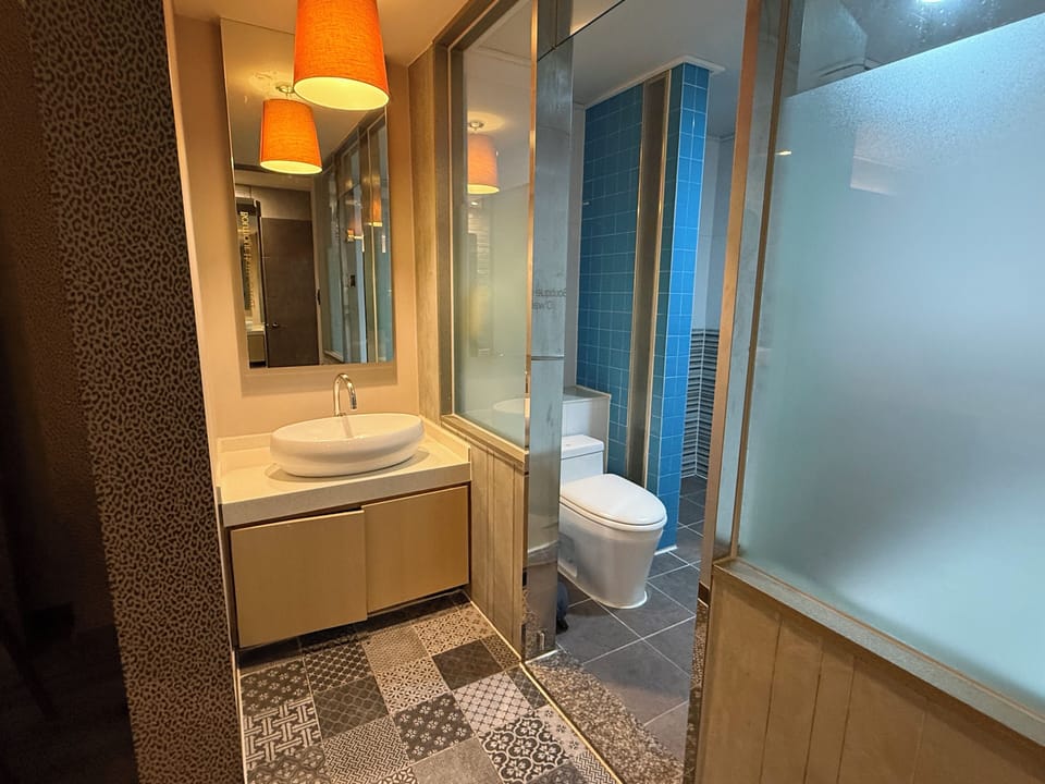 Luxury Double Room, City View | Bathroom | Separate tub and shower, hair dryer, towels, soap