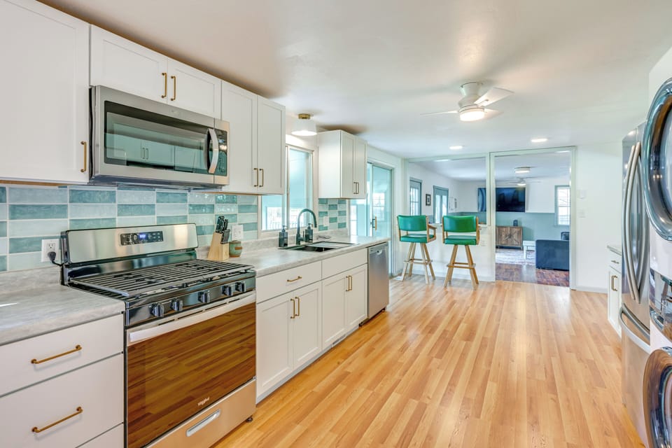 House (3 Bedrooms) | Interior