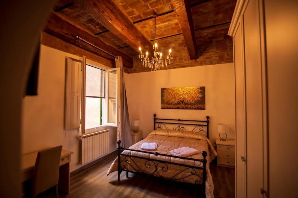 Classic Double Room | Desk, free WiFi