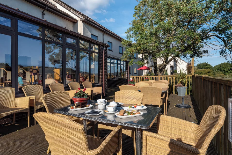 Cottage | Outdoor dining
